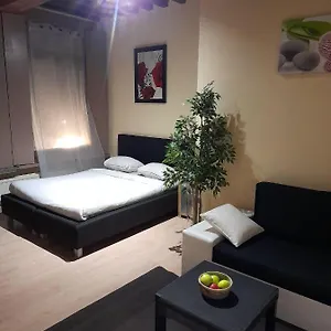  Appartement Cute,cosy,comfortable Studio In The Heart Of Belgique