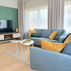 Skaai Five - Newly Renovated 2 Bedrooms Appartement
