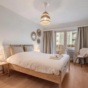Beautiful Spacious 100m From The With 2 Terraces & Private Garage Box Appartement
